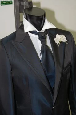 Abito Blu Slim Fit Luciano Soprani Cerimonia Con Panciotto E Cravatta -Meyer Shop 0 087a1c6b 1700