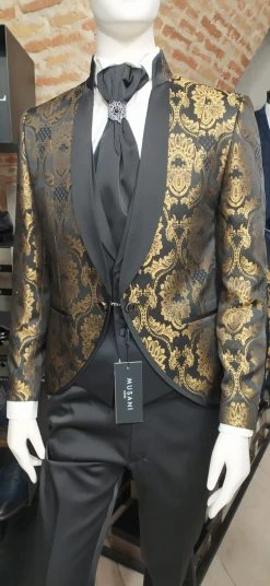 Musani Uomo Abito Musani Damascato Ecru Con Panciotto Cravatta E Papillon -Meyer Shop 0 6c4bfa6e 1600