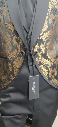 Musani Uomo Abito Musani Damascato Ecru Con Panciotto Cravatta E Papillon -Meyer Shop 0 8fab0785 1600