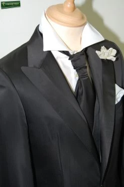 Abito Cerimonia Luciano Soprani Nero Con Panciotto E Cravatta -Meyer Shop 0 9fc0080d 1700