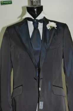 Abito Blu Slim Fit Luciano Soprani Cerimonia Con Panciotto E Cravatta -Meyer Shop 0 b26d7770 1700