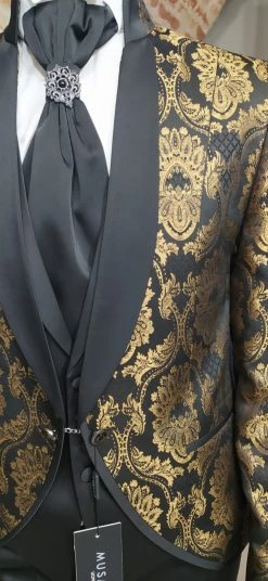 Musani Uomo Abito Musani Damascato Ecru Con Panciotto Cravatta E Papillon -Meyer Shop 0 eb52efe1 1600